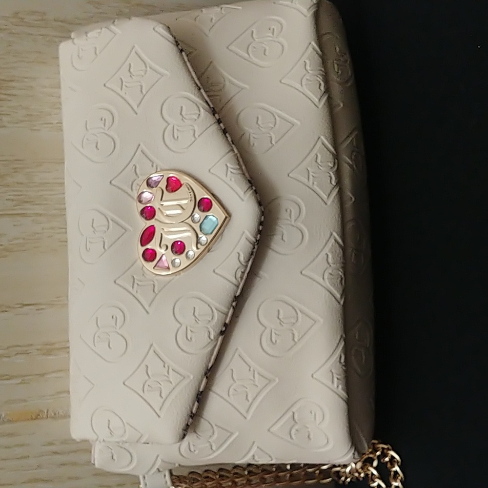 Juicy Couture GLITZ Wristlet - Picture 11 of 11